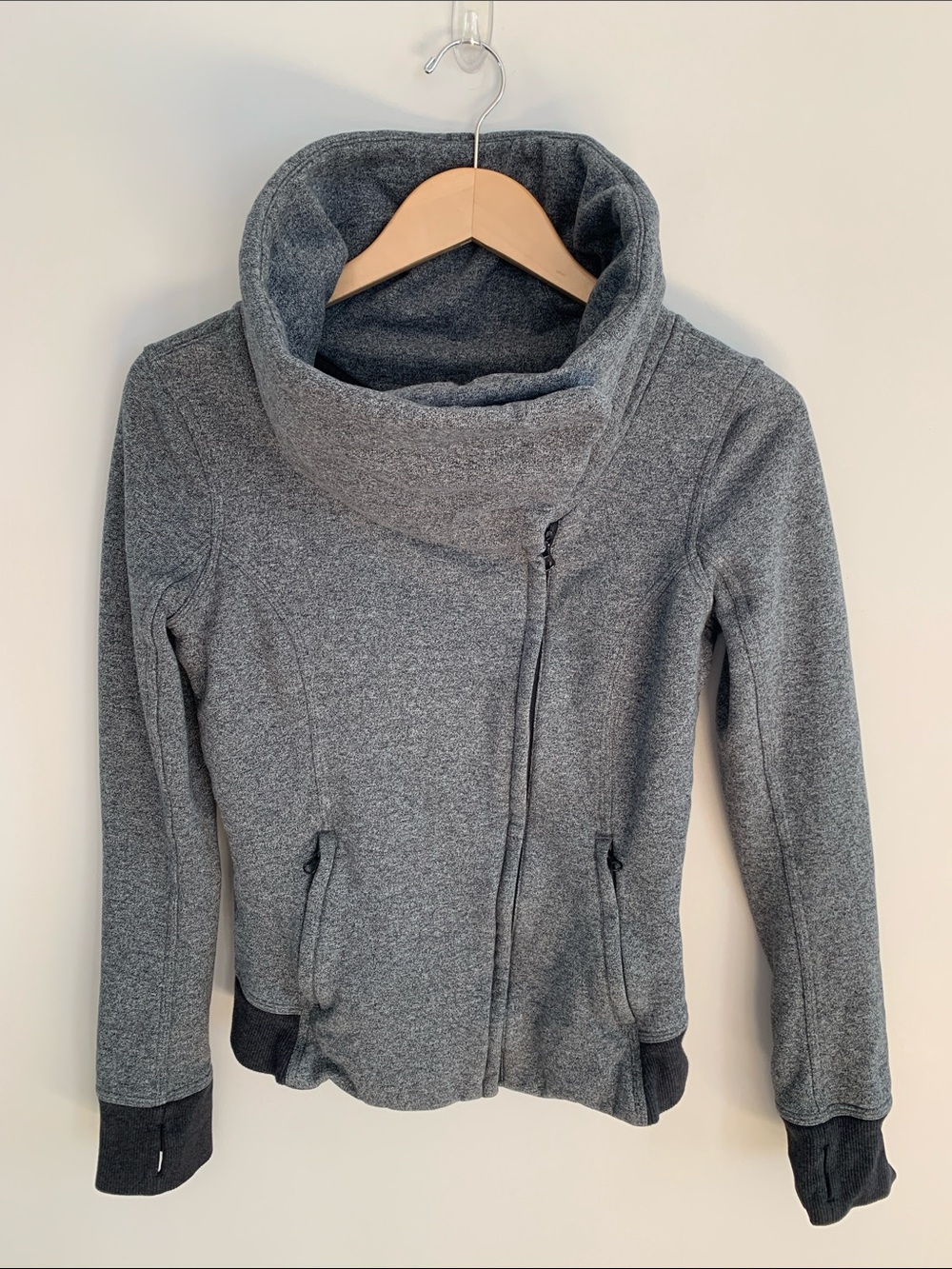 Lululemon Karmacollected Jacket Heathered Speckled Black Size 6 Sporty Layering